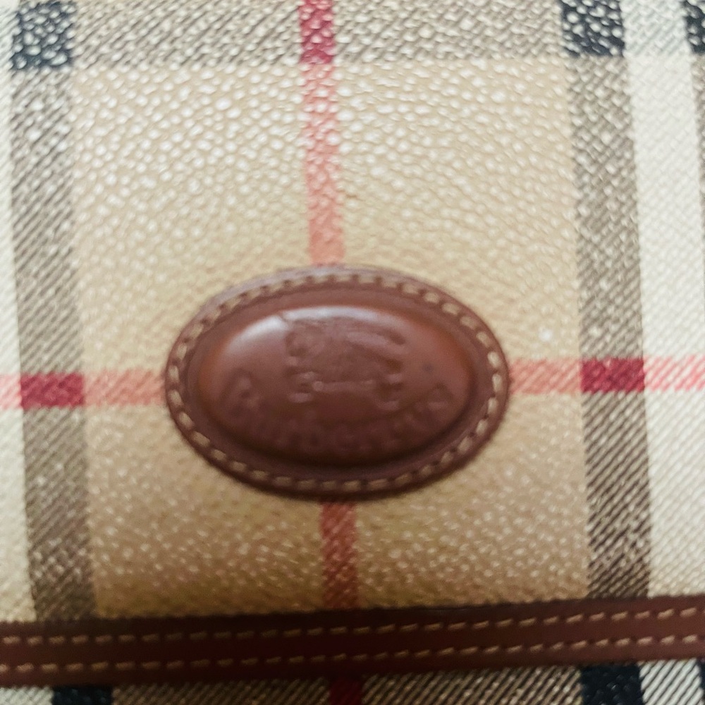 Authentic Burberry bifold wallet - Picture 2 of 5